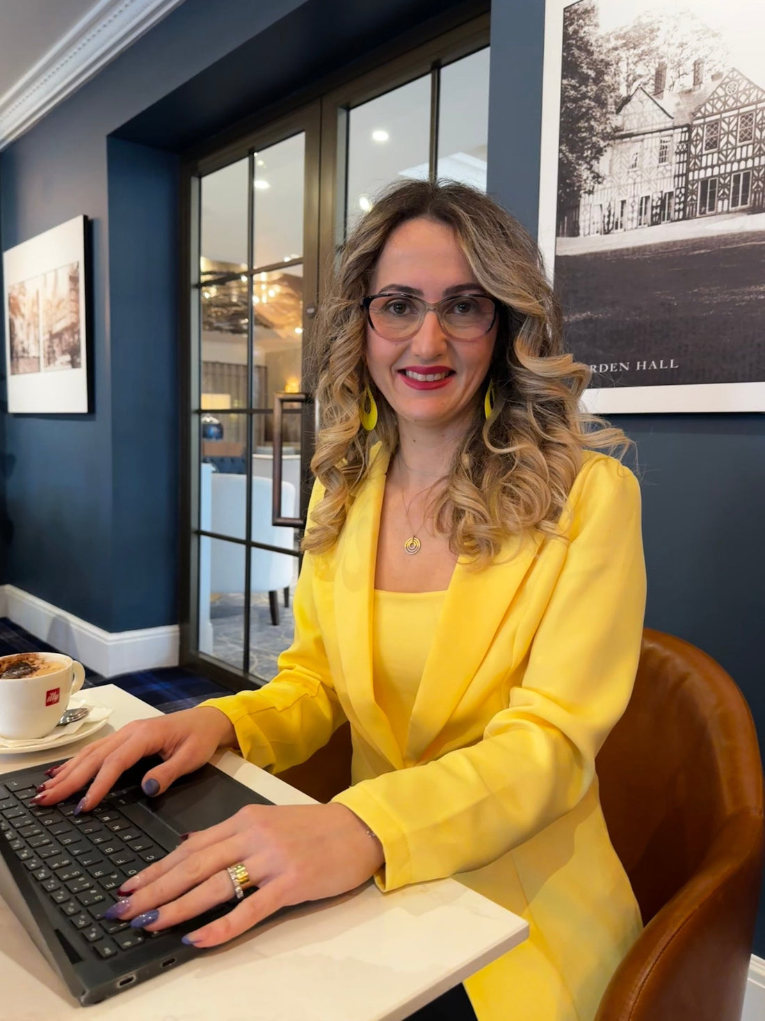 Online Branding FREE Training: Building Your Personal Brand Across All Platforms — with a Focus on LinkedIn - Gio Mia by Feray