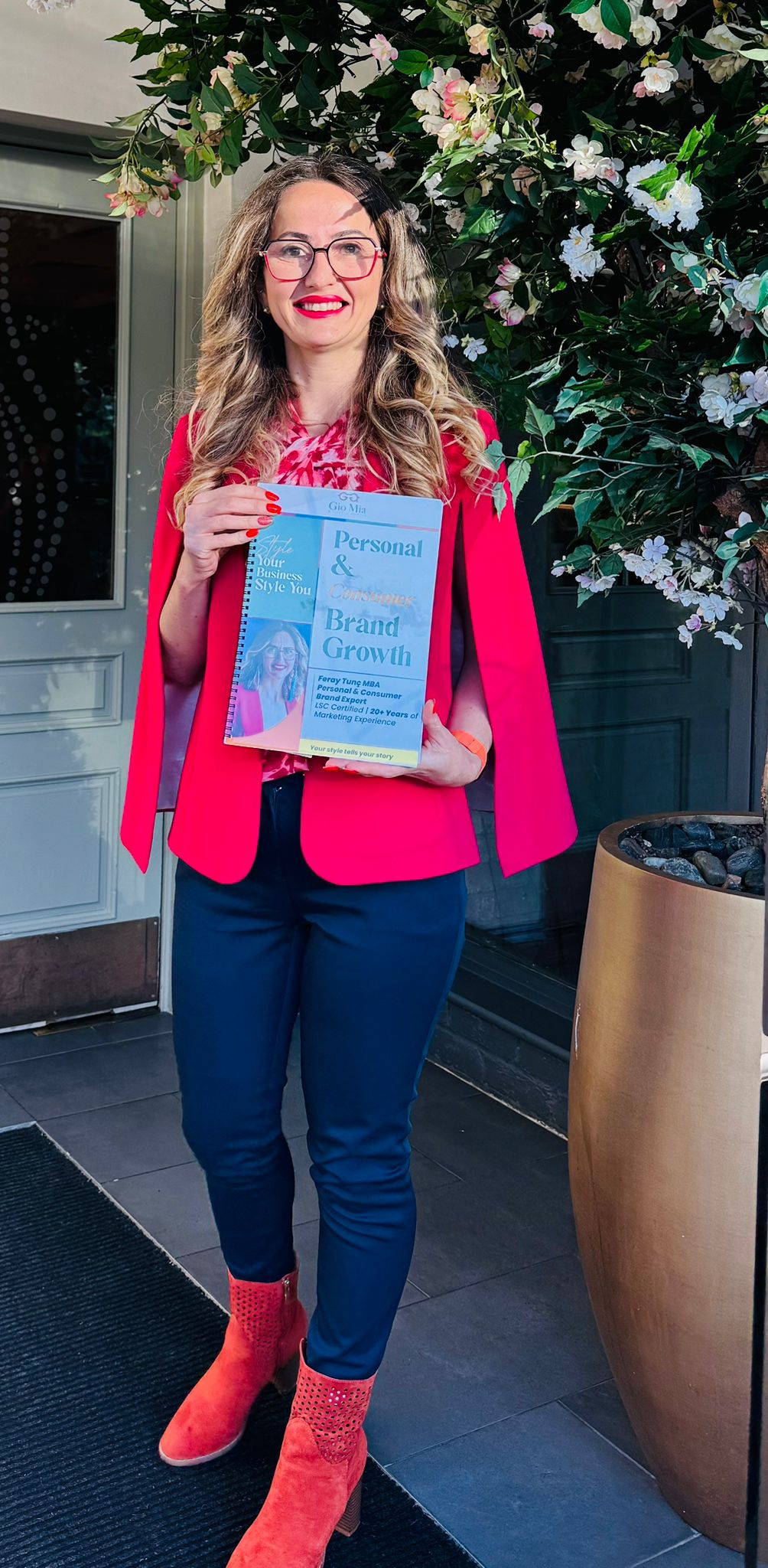 PERSONAL BRANDING | BRANDING GROWTH - Gio Mia by Feray